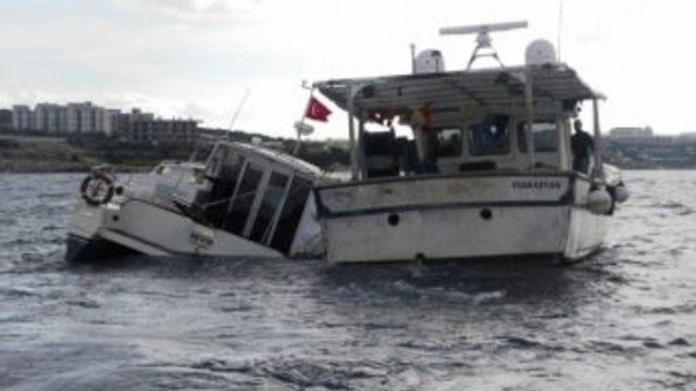 Karaya Oturan Teknenin İmdadına Sahil Güvenlik Yetişti