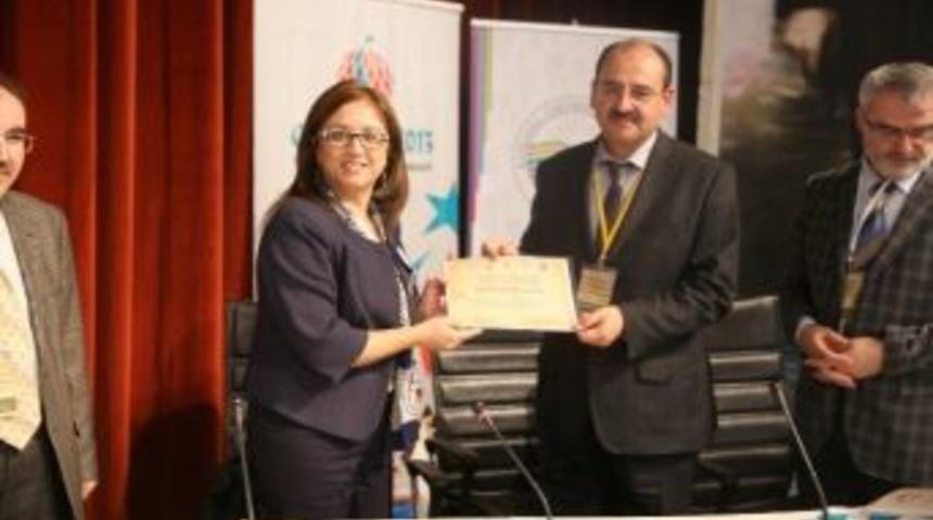 Rekt&ouml;r Kılı&ccedil;, Seyyid Yahya Şirvani Ve Halvetilik Sempozyumuna Katıldı