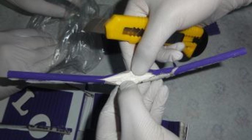 S&uuml;s Eşyasıyla Kokain Sevkiyatı Polise Takıldı