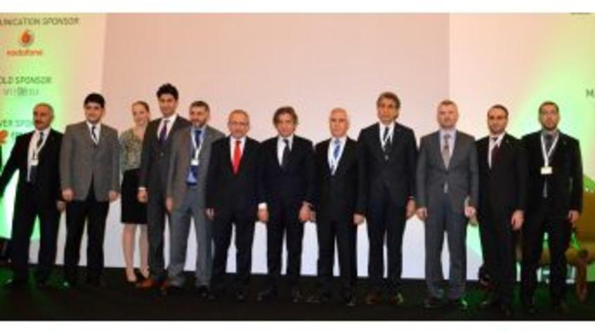 Başkan Bozbey, &lsquo;D&uuml;nya Akıllı Şehirler Zirvesi&rsquo;nde Nil&uuml;fer'i Anlattı