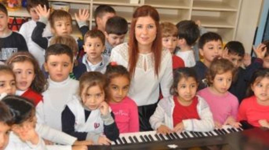 &lsquo;eğitiminde M&uuml;zik &Ccedil;ocuk Gelişimini Olumlu Etkiler&rsquo;