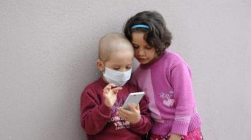 Başkan Akaydın L&ouml;semili 6 Yaşındaki Mustafa&rsquo;yı Sevindirdi