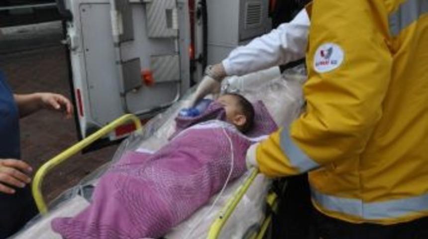 Yuttuğu Vida Soluk Borusuna Sıkışan 13 Aylık Bebek Hastaneye Kaldırıldı