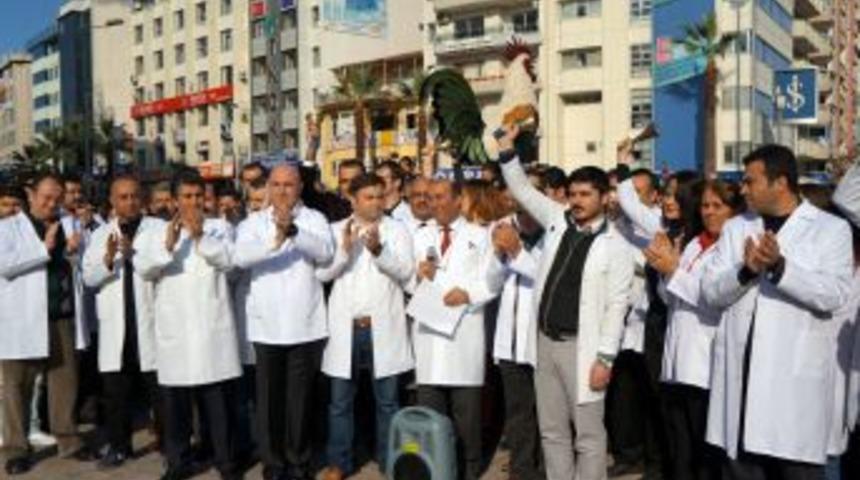 Dershaneciler 'h&uuml;k&uuml;met Dinlemiyor' Diye Problemlerini Denizli Horozuna Anlattı