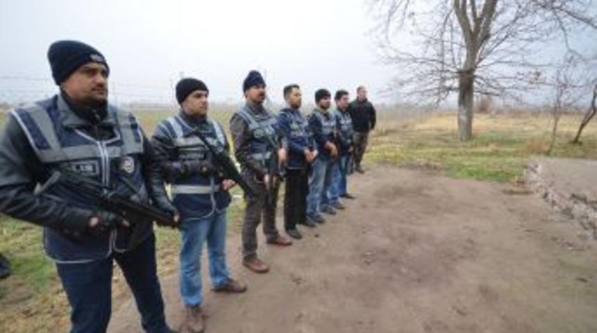 Polise &lsquo;acil M&uuml;dahale' Eğitimi