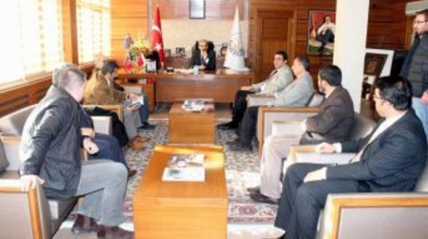 Yeni Şehirlerarası Otob&uuml;s Terminali Esnafından Başkan &Uuml;rg&uuml;p'e Ziyaret