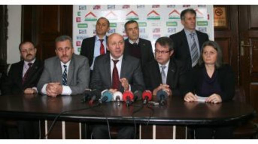 A&ccedil;ığa Alınan &Ouml;ğretmenin Avukatı: M&uuml;vekkilim Isnat Edilen Su&ccedil;lamaları Yapmadı