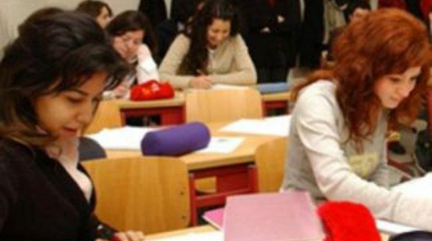 Ardahanlı ev hanımlarına okul yolu g&ouml;z&uuml;kt&uuml;!..