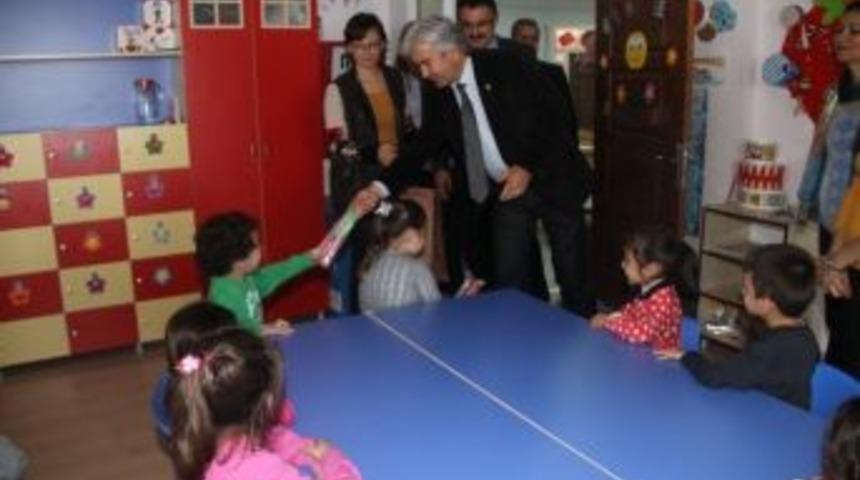 Akhisar Belediyesi&rsquo;nden 8 Bin Diş Fır&ccedil;ası Ve Macunu