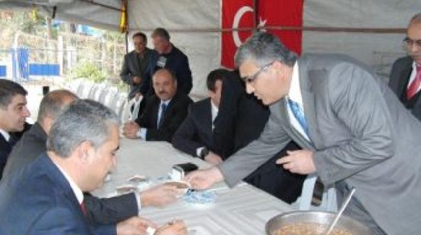 Polis Ve Vatandaş Aşure Etkinliğiyle Kaynaştı