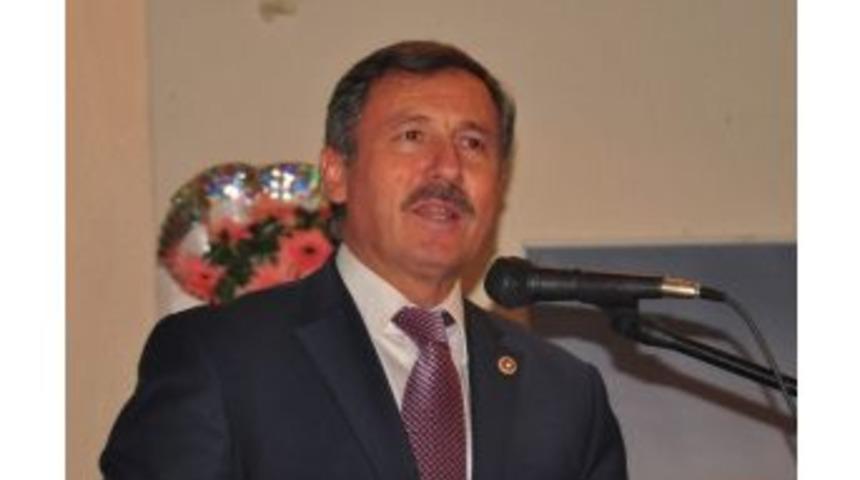 Ak Parti'li &Ouml;zdağ, Manisa B&uuml;y&uuml;kşehir Adayını A&ccedil;ıkladı