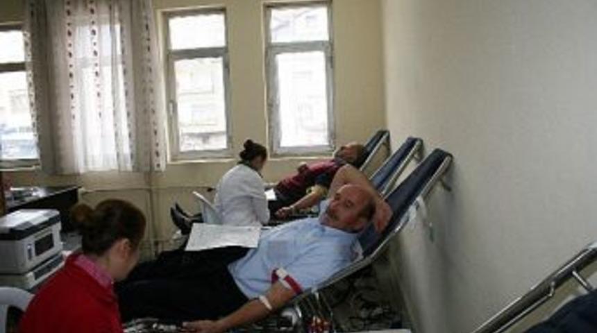 Kumru&rsquo;da Kan Bağışı Rekora Gidiyor