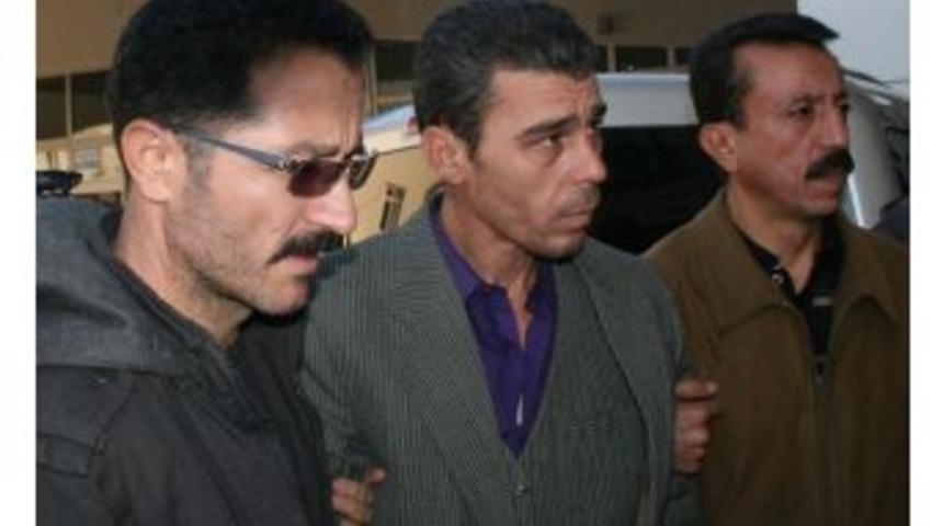 Denizli&rsquo;deki Cinayetin Zanlısı Adliyeye Sevk Edildi