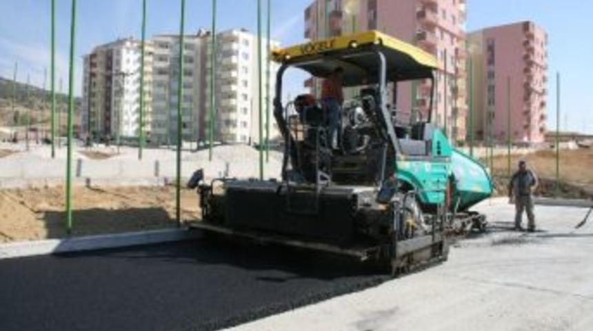 Gen&ccedil;lik Parkının Spor Sahaları Tamamlandı