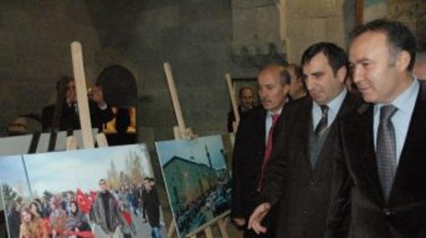 Erzurum&rsquo;da Ecdada Saygı Y&uuml;r&uuml;y&uuml;ş&uuml; Fotoğraf Sergisi