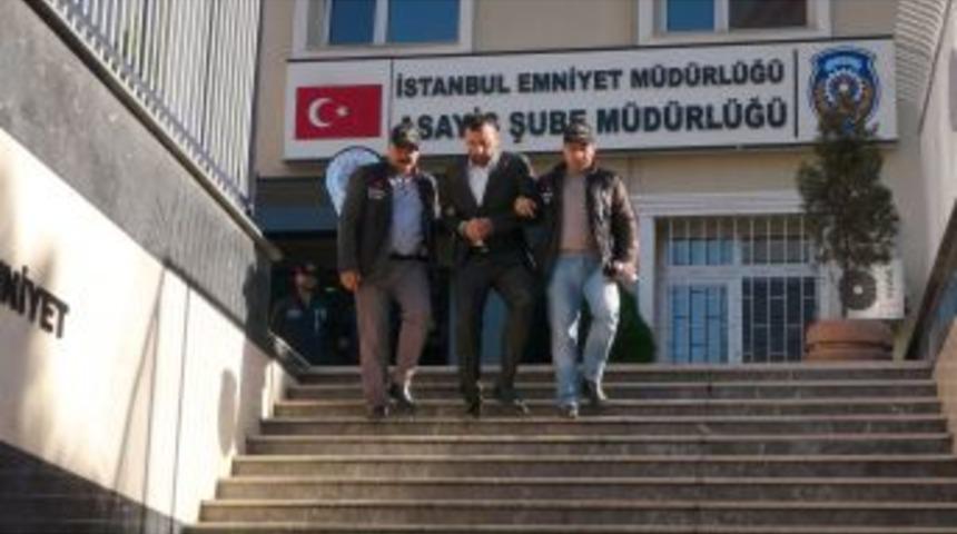 İnternette Restleşip Kadık&ouml;y&rsquo;de Kan D&ouml;kenler Yakalandı