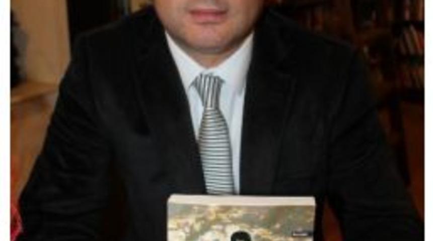 40 Yıla 16 Kitap Sığdırdı