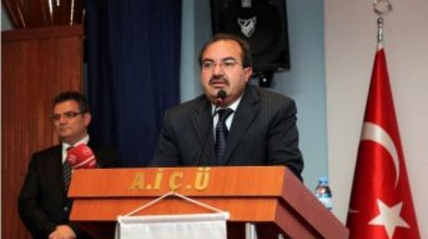 Milli Eğitim Eski Bakanı Din&ccedil;er, Ağrı İbrahim &Ccedil;e&ccedil;en &Uuml;niversitesi'nde