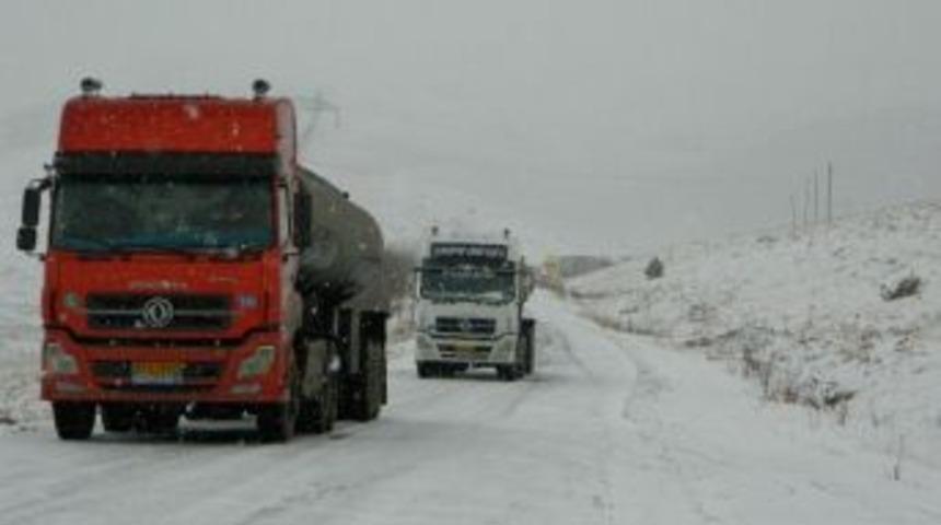 Ulgar Dağı&rsquo;nda Kar Ve Tipi Ulaşımı Olumsuz Etkiliyor