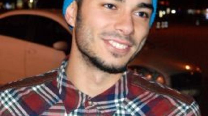 K&uuml;tahyalı Gen&ccedil;lerin Kaykay Merakı