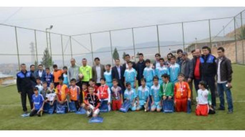 Emniyetin Öğrenciler Için Düzenlediği Turnuva Sona Erdi