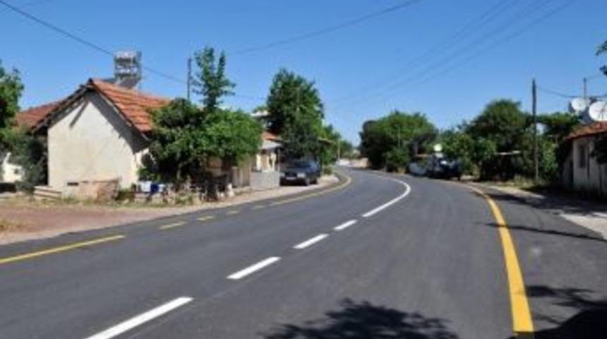 Kepez’de Yol Çizgisi Çalışmaları Devam Ediyor