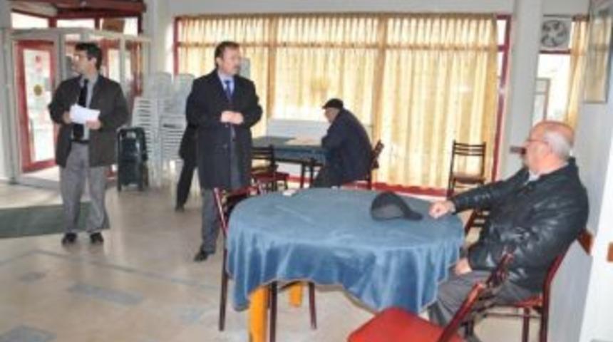 Kahvehanelerde Erkeklere &ldquo;kadınlar İ&ccedil;in Mesleki Eğitim Projesi&rdquo; Anlatıldı