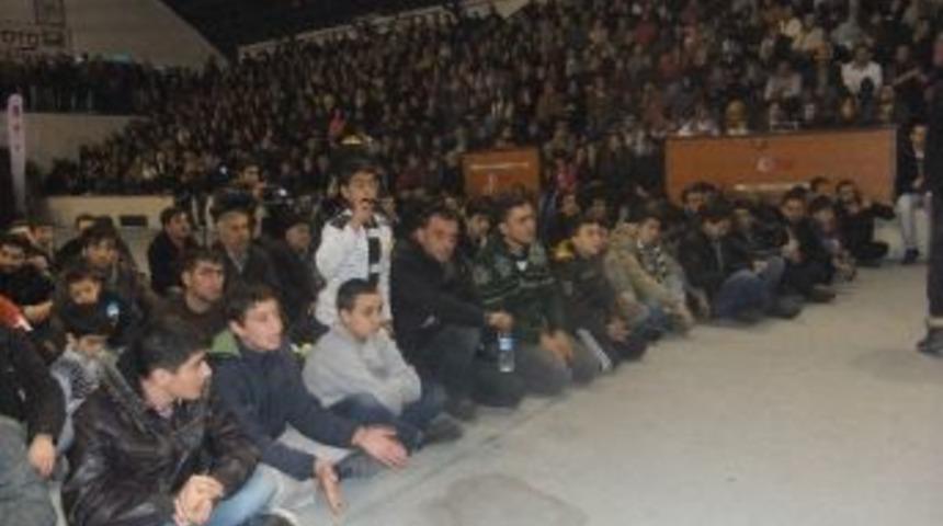 K&uuml;tahya'da Nihat Hatipoğlu Coşkusu