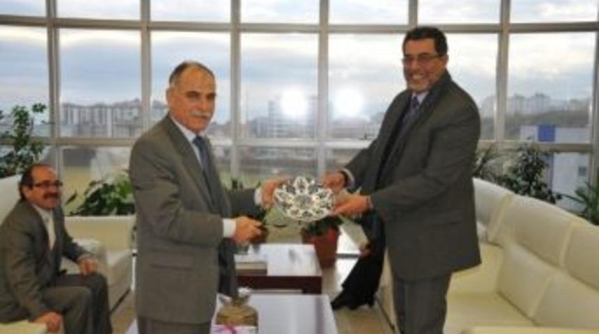 Om&uuml; Prof. Dr. Ashraf Salama&rsquo;yı Ağırladı