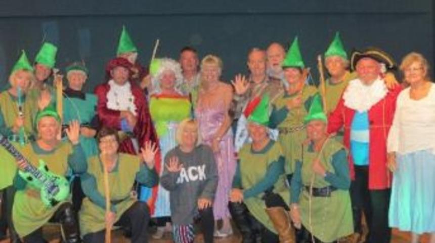 Didim&rsquo;de İngilizlerden Engelliler Yararına Tiyatro G&ouml;sterisi