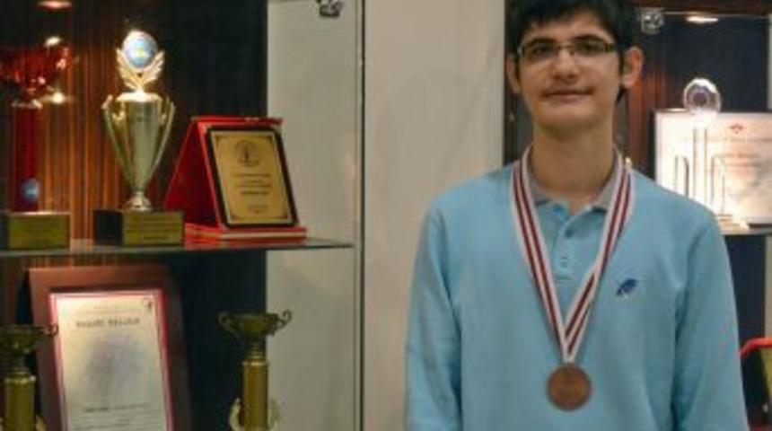 Olimpiyat &Uuml;&ccedil;&uuml;nc&uuml;s&uuml; &Ouml;ğrenci: Hayallerim Dershane Sayesinde Ger&ccedil;ekleşti