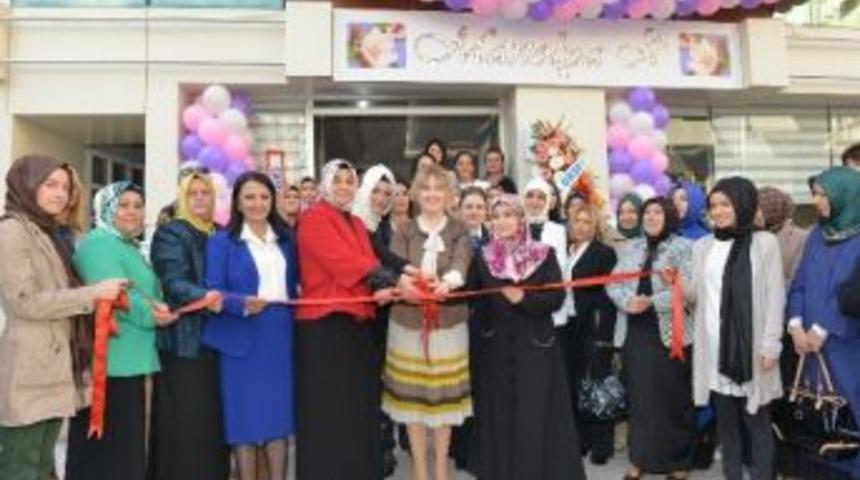 Manolya Aktif Hanımlar Derneği'ne A&ccedil;ılış T&ouml;reni