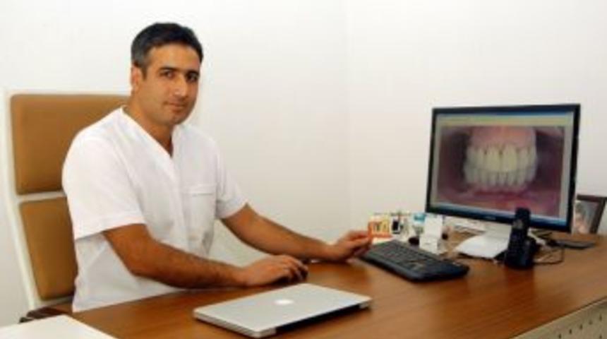 Ak&ccedil;alı: "ağız Kokusu Boşanma Sebebi"