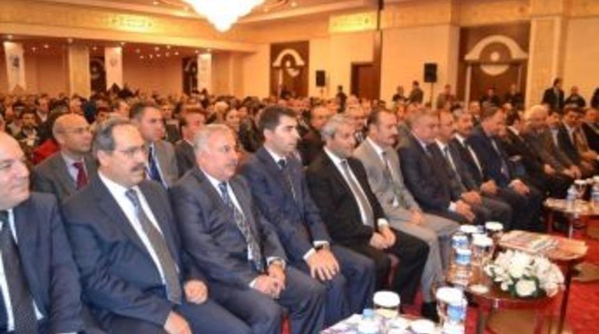 Bakan Erg&uuml;n Birlik &Ccedil;ağrısında Bulundu