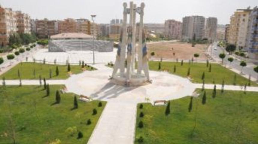 Anfi Saat Kuleli Meydan Sayesinde Karak&ouml;pr&uuml;&rsquo;n&uuml;n &Ccedil;evresi Değişti