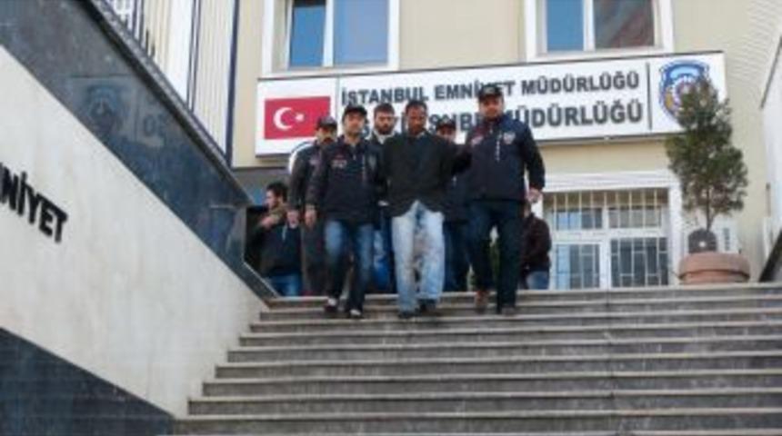 Fidye I&ccedil;in Ka&ccedil;ırdıkları G&ouml;&ccedil;mene Işkence