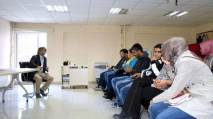 Gediz Meslek Y&uuml;ksekokulu &Ouml;ğrencileri Yaşlı Ve &Ccedil;ocuk Hasta Ziyaretlerine Devam Ediyor