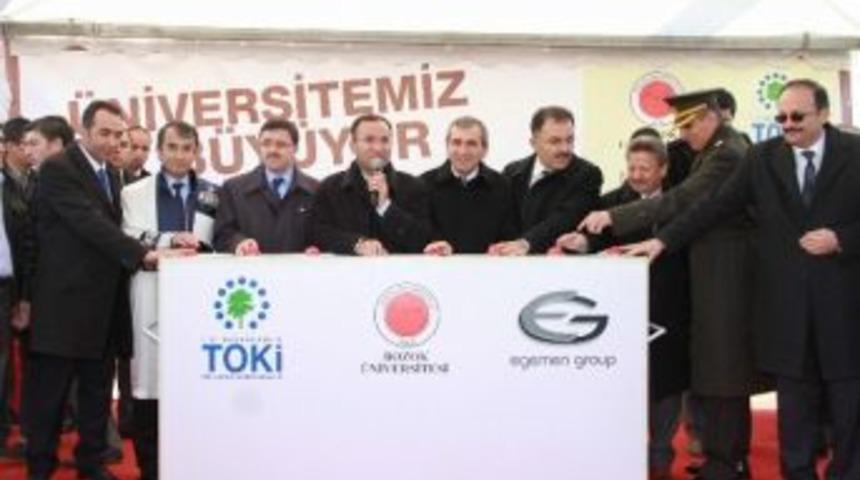 Yozgat Bozok &Uuml;niversitesi M&uuml;hendislik Fak&uuml;ltesi Ve Akademik Birimler Kompleksi&rsquo;nin Temeli D&uuml;zenlenen T&ouml;renle Atıldı