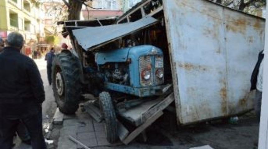 Trakt&ouml;r D&uuml;kkana Girdi