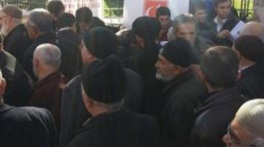 Ayasofya&rsquo;nın A&ccedil;ılması İ&ccedil;in Bursa&rsquo;da Da İmza Kampanyası Başlatıldı