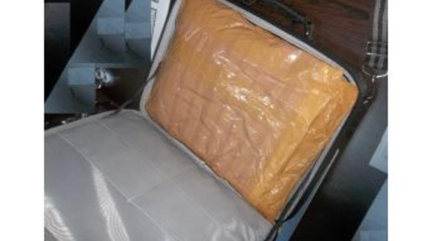 Dizüstü Bilgisayar Çantasında Eroin Bulundu