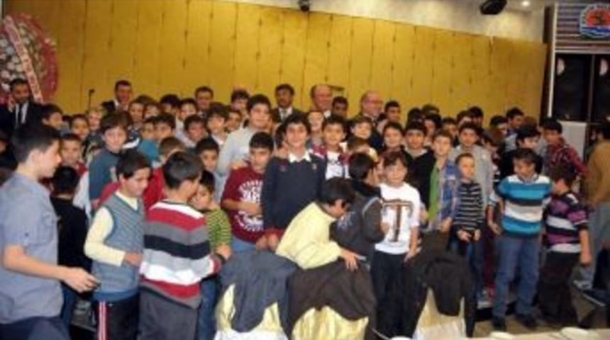 Burma, Sporcuları Ve Ailelerini Ağırladı