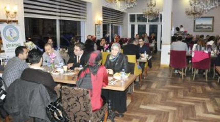 ŞİFAYAB &Uuml;yeleri Kaynaşma Yemeğinde Bir Araya Geldi