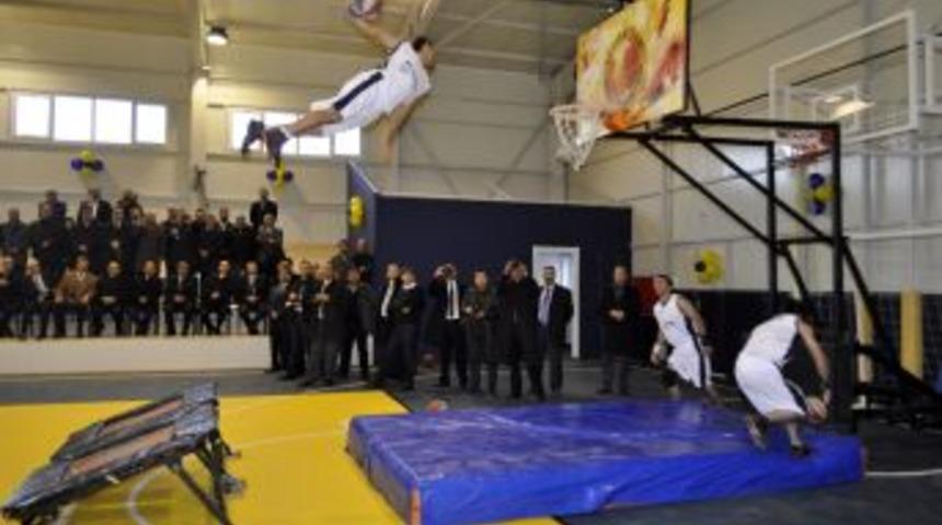 Saran: Futbolcular Lider Olmak I&ccedil;in &Ccedil;ok Istekli