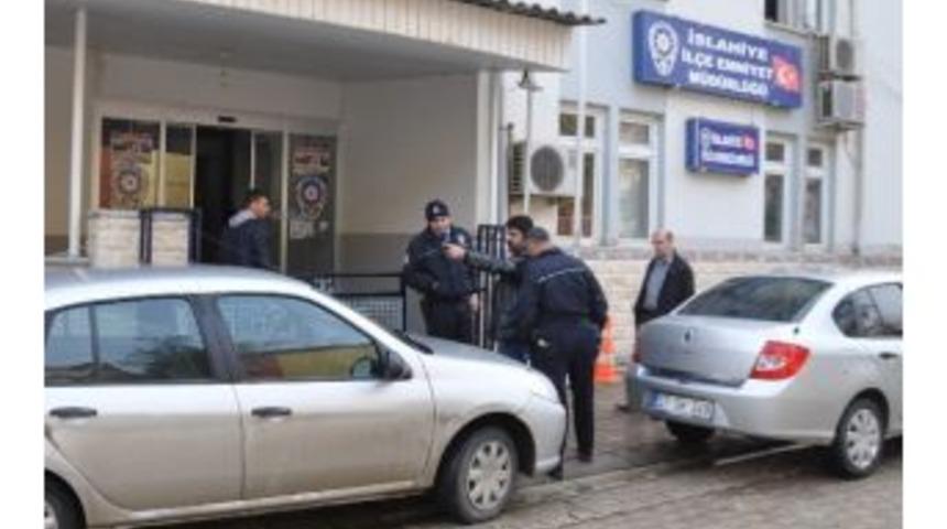 İslahiye&rsquo;de 4 Bin Paket Ka&ccedil;ak Sigara Ele Ge&ccedil;irildi