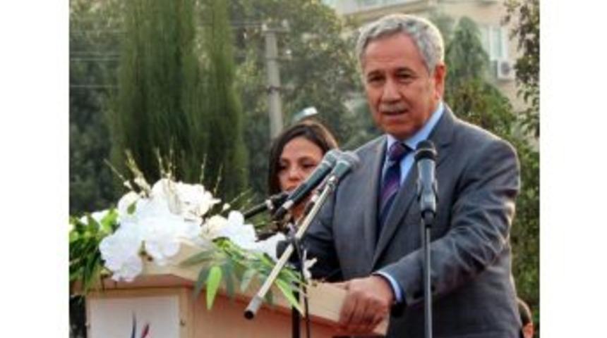 Arın&ccedil;, Manisa'da Tıp Tarihi M&uuml;zesinin A&ccedil;ılışına Katıldı