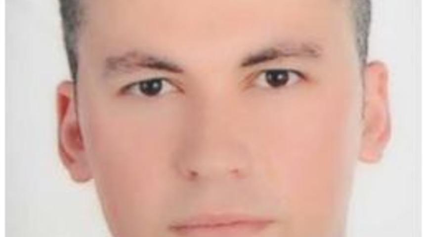 Yol kenarında &ouml;l&uuml; bulundu