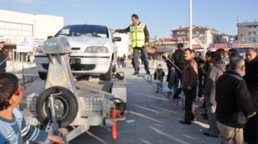 Emniyet Kemerinin &Ouml;nemi Sim&uuml;lasyon Aracı Ile Anlatıldı