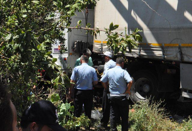 TIR'ın çarptığı motosiklet sürücüsü öldü