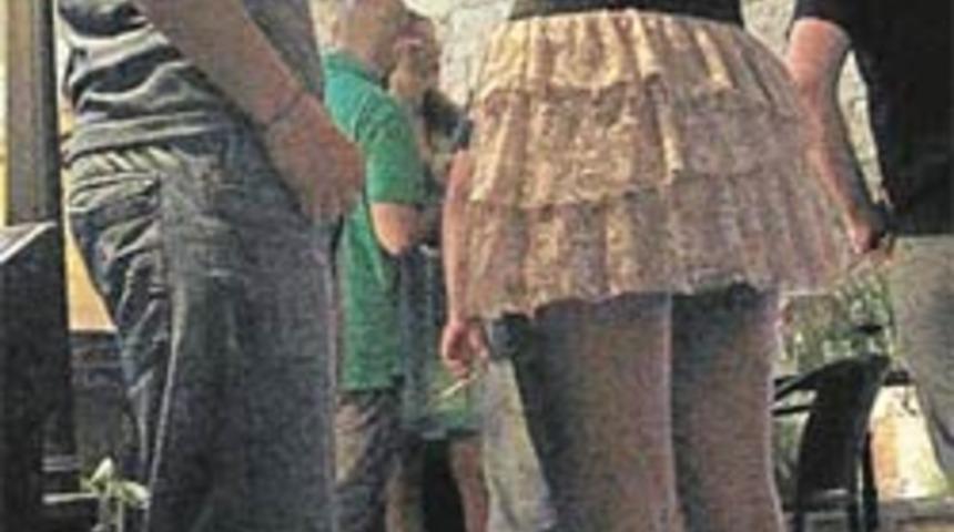 Sizce bu gece kul&uuml;b&uuml; nerede?